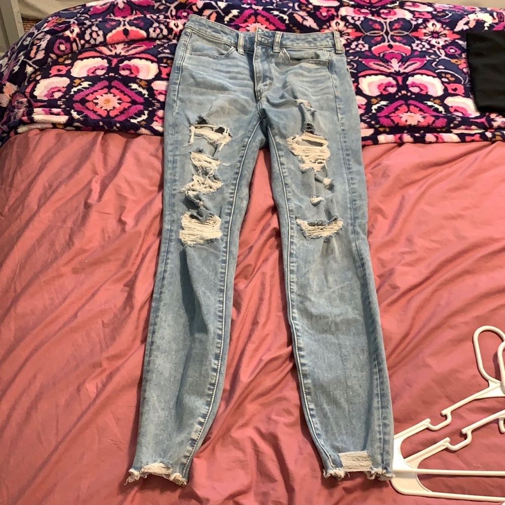 american eagle light washed jeans